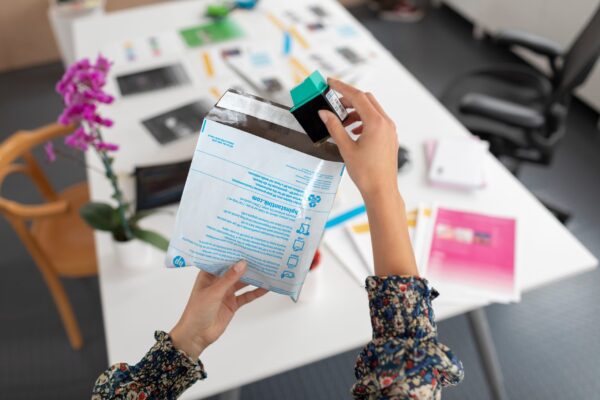 HP # 912 CYAN ORIGINAL INK CARTRIDGE - Image 11