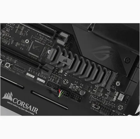 Corsair MP600 PRO XT 1TB M.2 NVMe PCIe Gen. 4 x4 SSD; Read Up To 7100MB/s; Write up to 5800MB/s