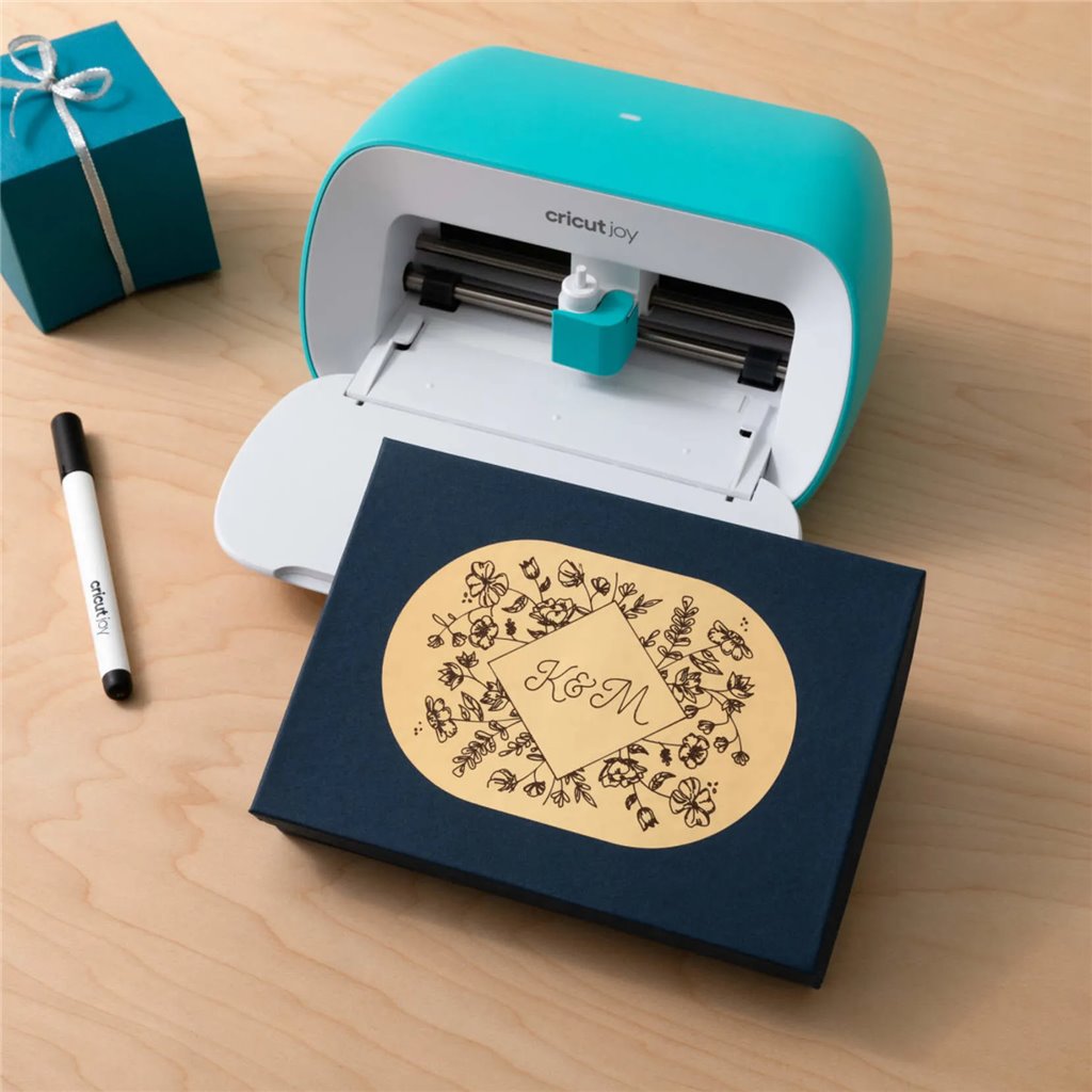 2010043 - Cricut Joy Smart Label Writable Vinyl Permanent; Gold