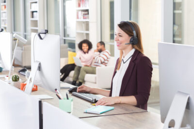 981-000914- Logitech VC Zone Headset; Wireless; Bluetooth - Image 2