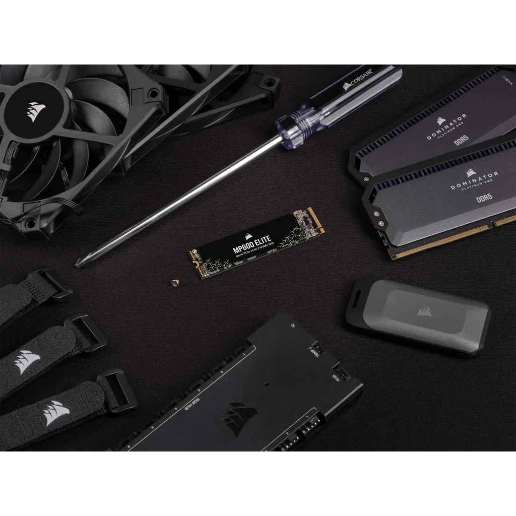 Corsair MP600 ELITE 2TB Gen4 PCIe x4 NVMe M.2 SSD (no heatsink)